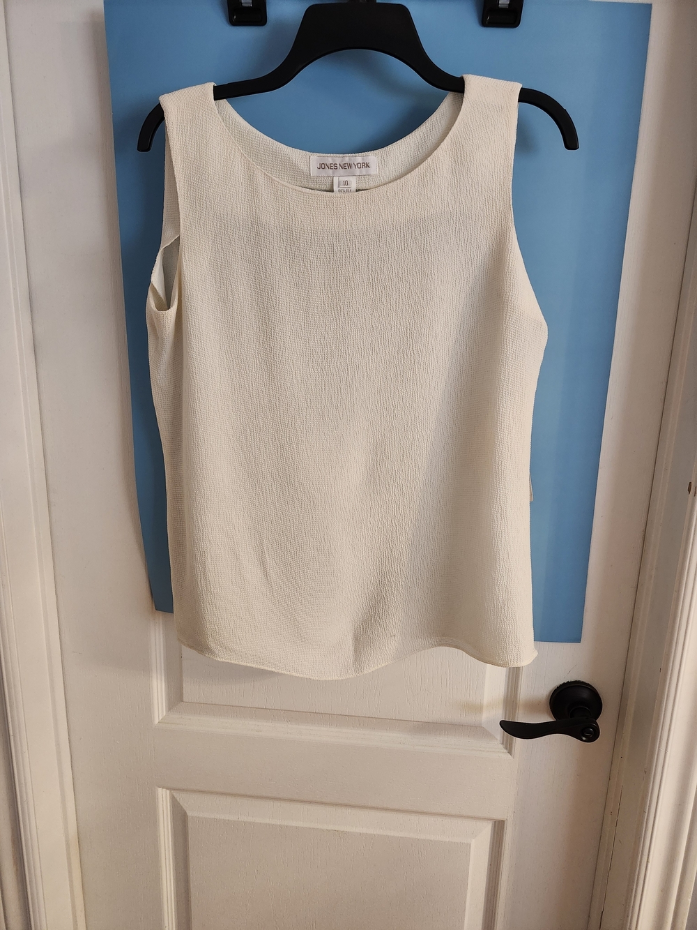Jones New York CreamTextured Sleeveless Shell